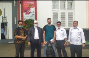 Imigran Palestina Pencari Suaka Akhirnya Bebas Setelah Mendekam Karena Dokumen Palsu
