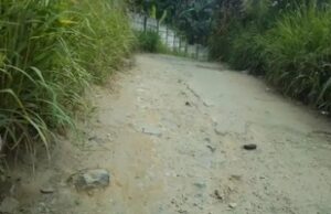 Jalan Tipar Ciawi Mengalami Kerusakan Parah Mirip Lintasan Offroad
